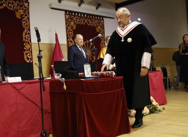 Toma de posesión rector 2025