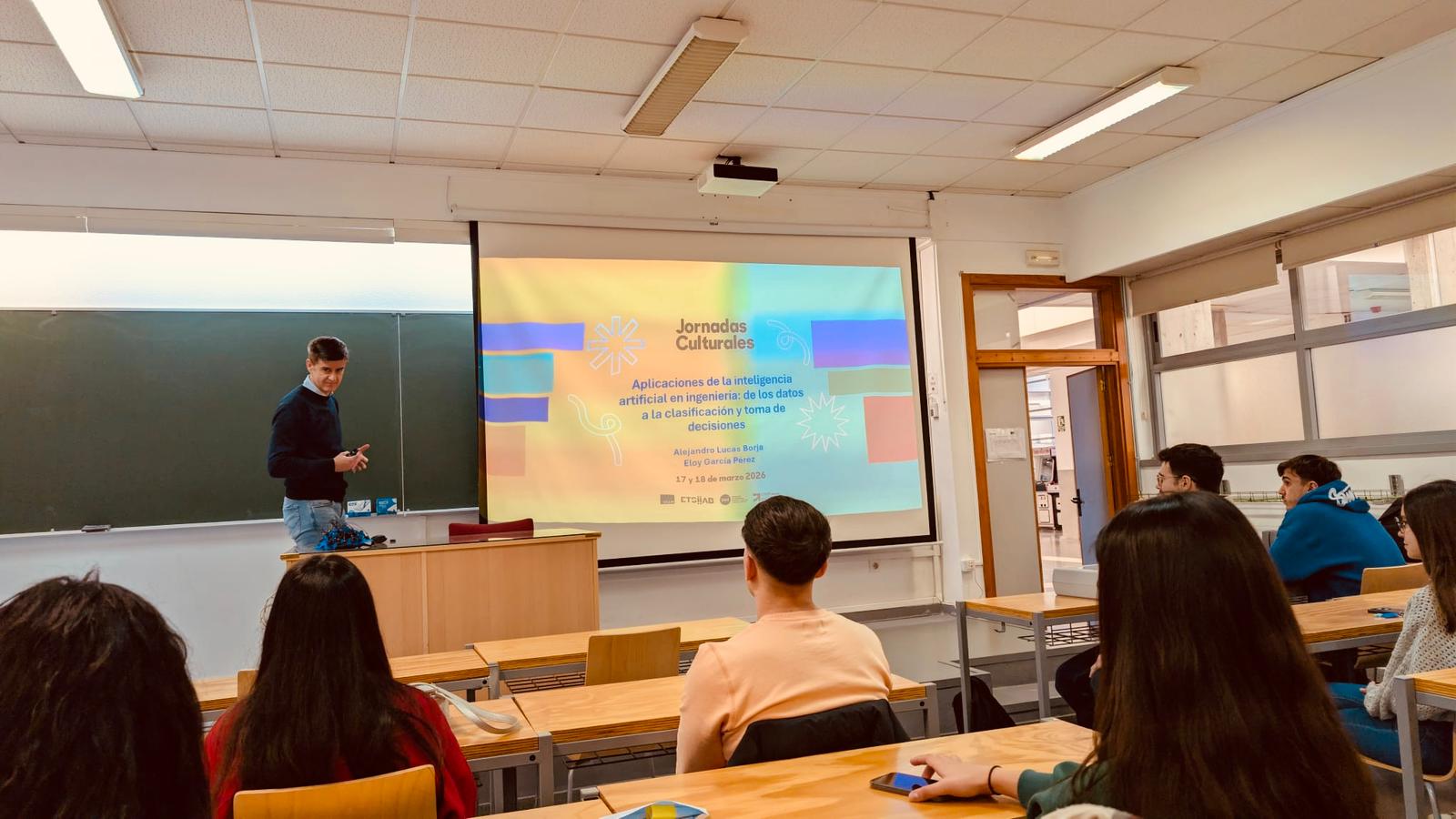 Professor Alejandro Lucas Borja gives an outreach talk on the Applications of AI in Engineering.