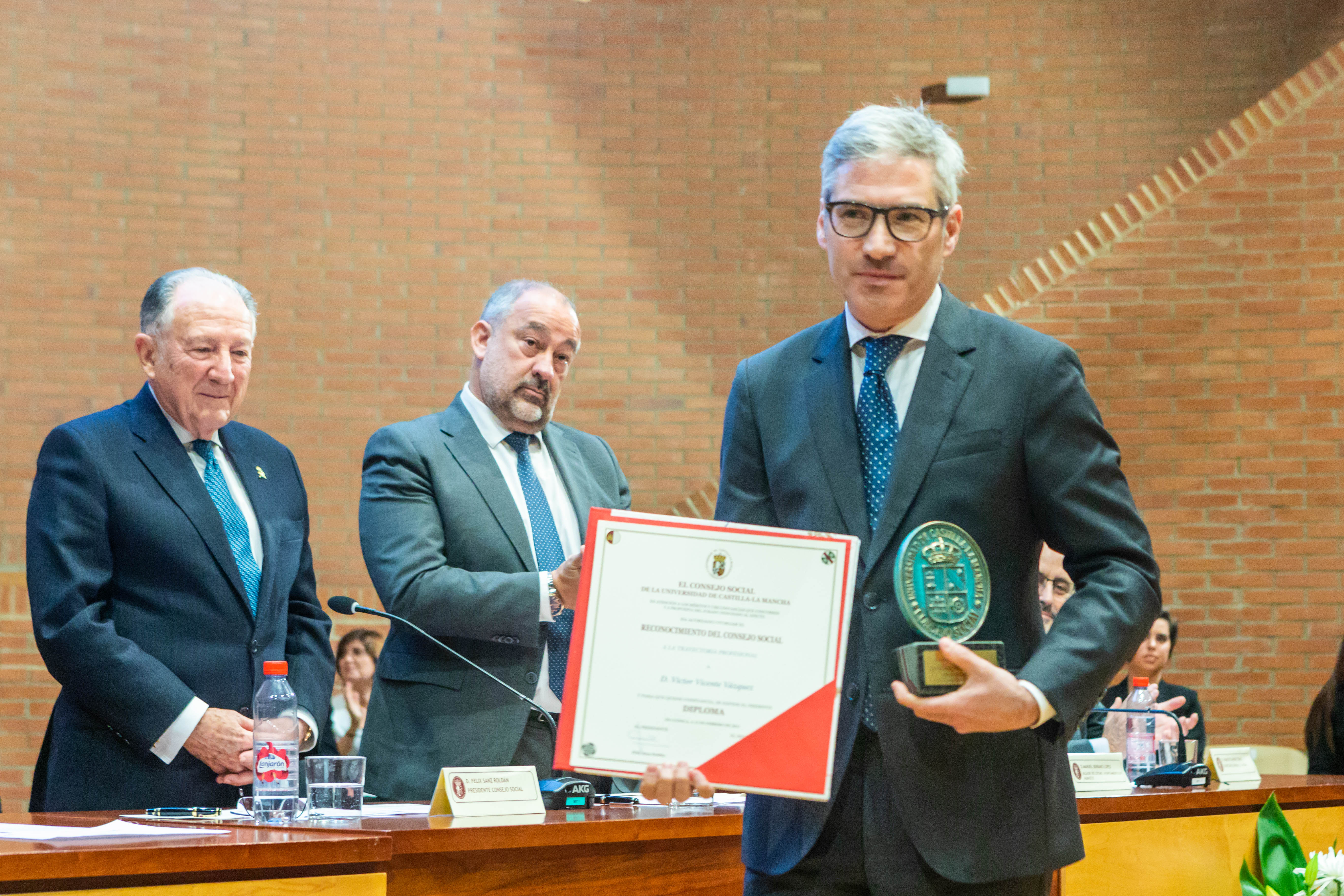 Victor Manuel Vicente Vazquez