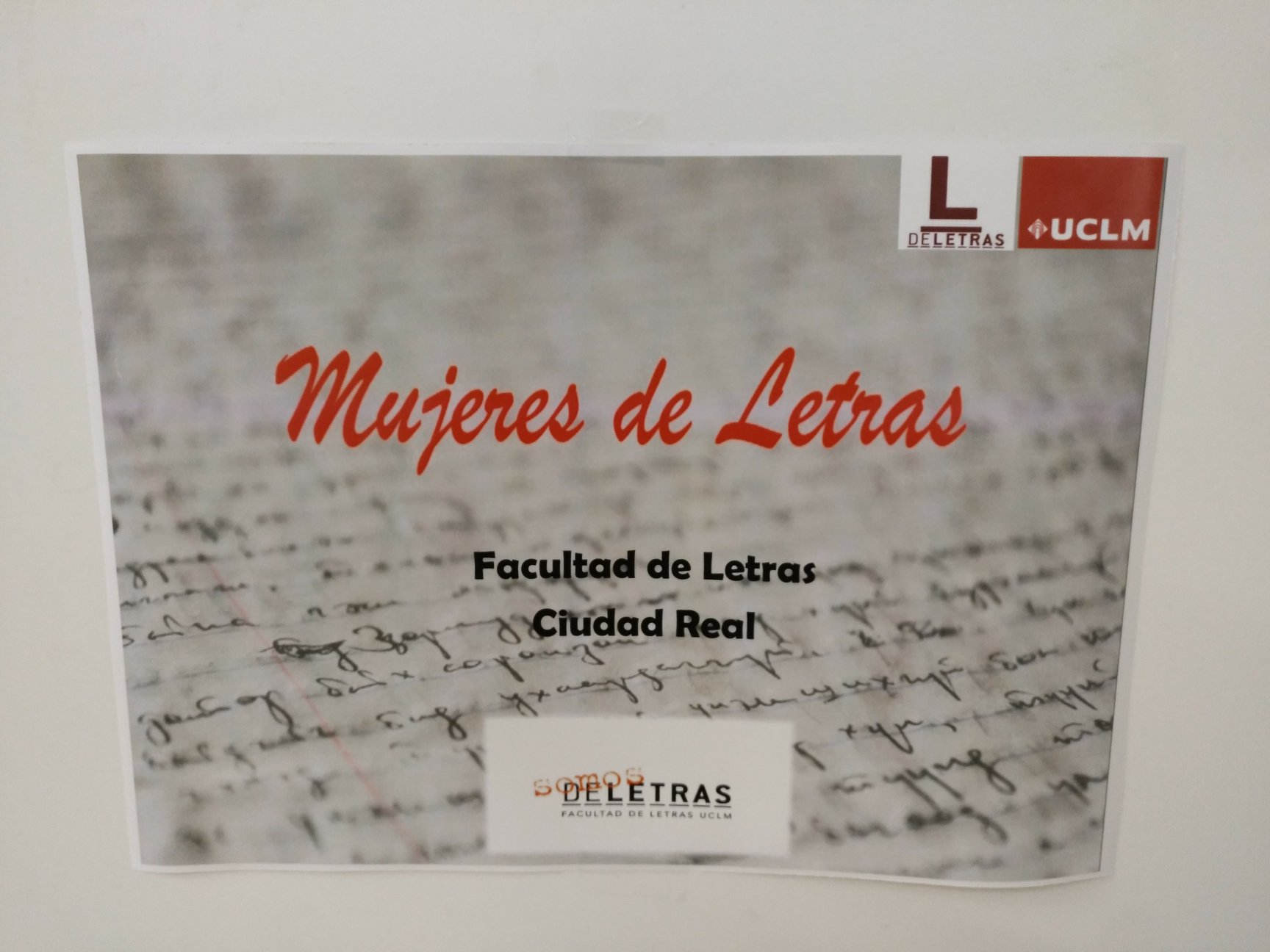 cartel mujeres de letras